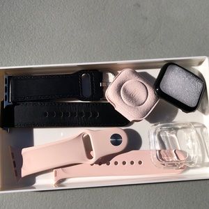 Apple Watch Series 5 Leather and Rubber set